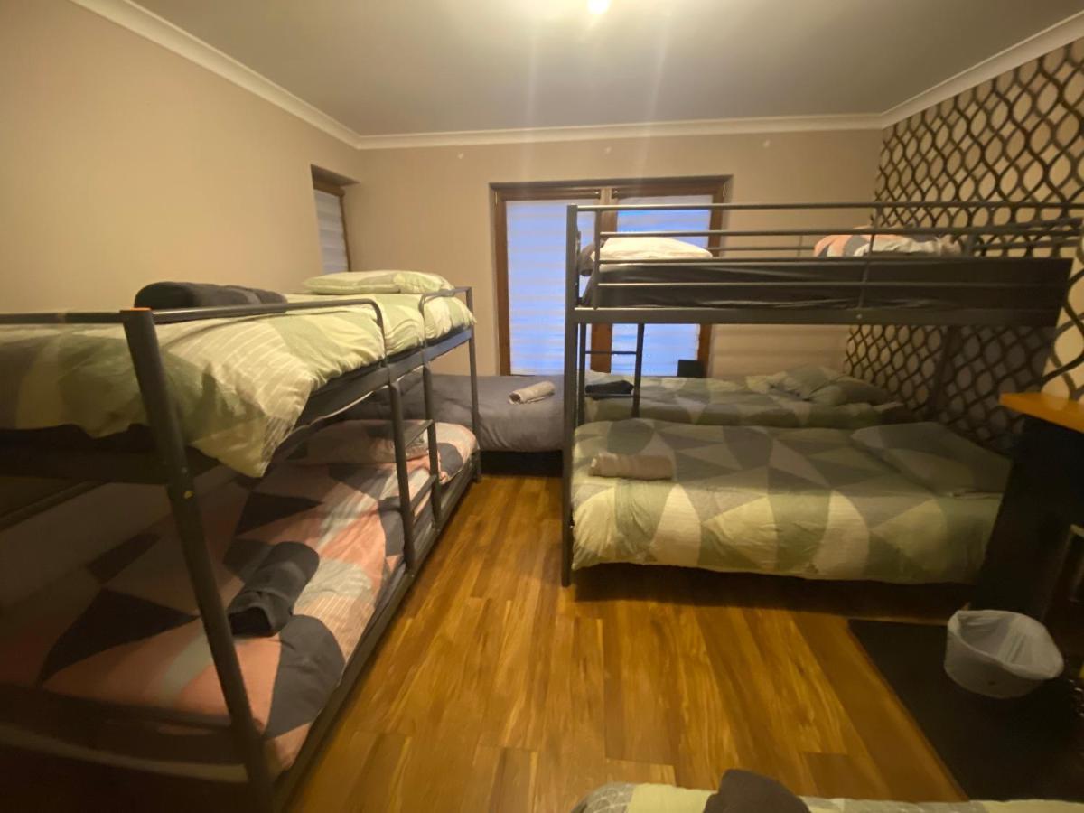 Dublin Airport Big Rooms With Bathroom Outside Room - Kitchen Only 7 Days Reservation Exteriér fotografie