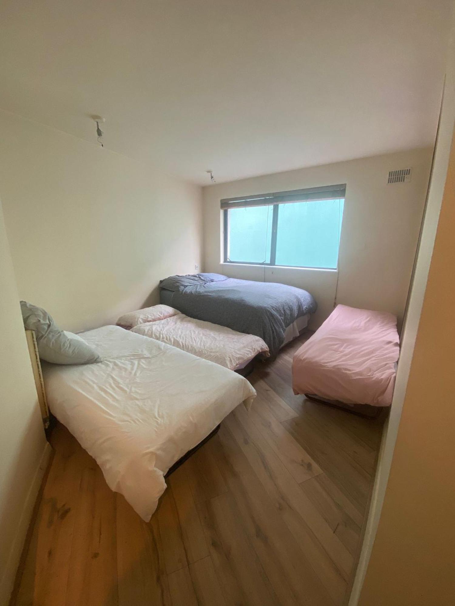 Dublin Airport Big Rooms With Bathroom Outside Room - Kitchen Only 7 Days Reservation Exteriér fotografie